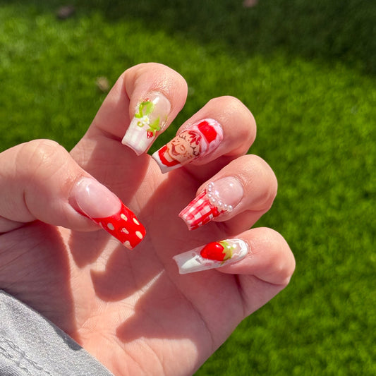 Strawberry Shortcake Nail Set